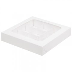 Коробка на 9 конфет с окном белая 15,5х15,5х3 см 050060