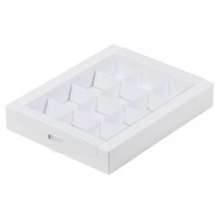 Коробка на 12 конфет с пластиковой крышкой Белая 19х15х3см 050211 ф